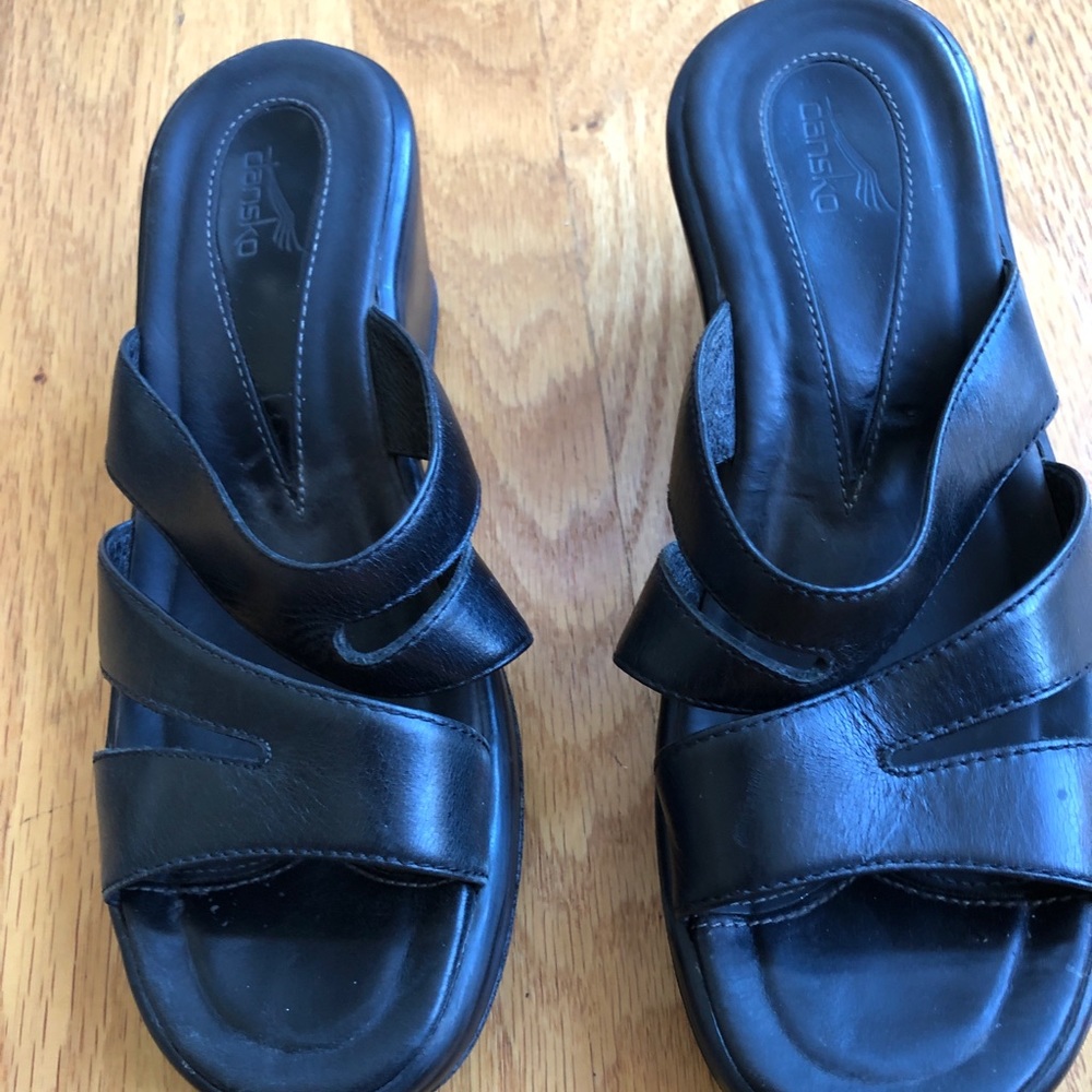 Dansko black leather sandals slides